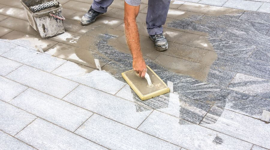 Professional gutter cleaning in Portageville, MO